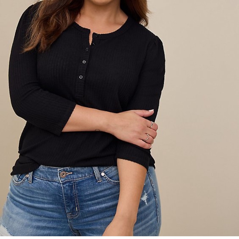 Black Light Weight Hacci 3/4 Sleeve Henley